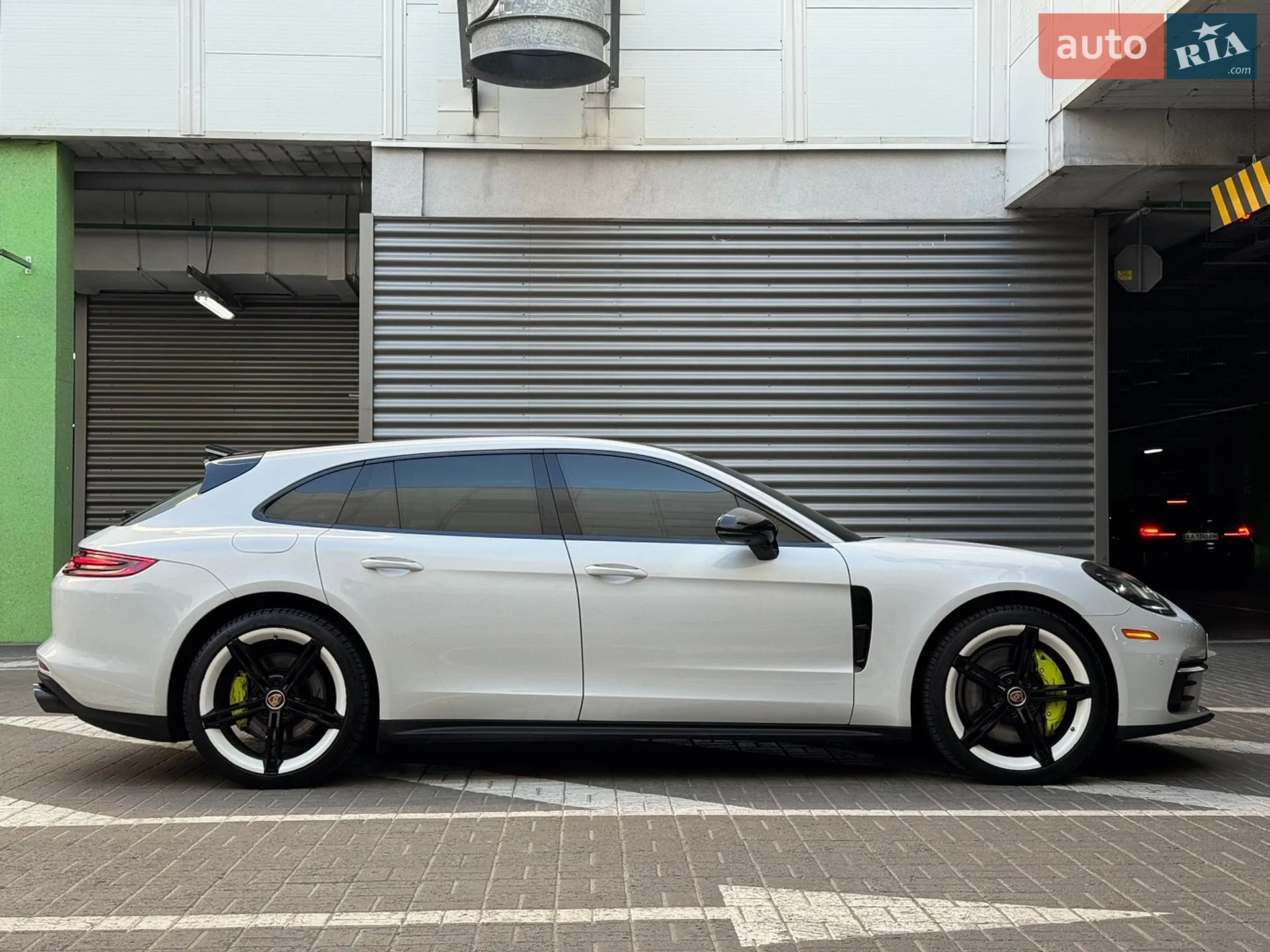 2017 Porsche Panamera - мініатюра 12
