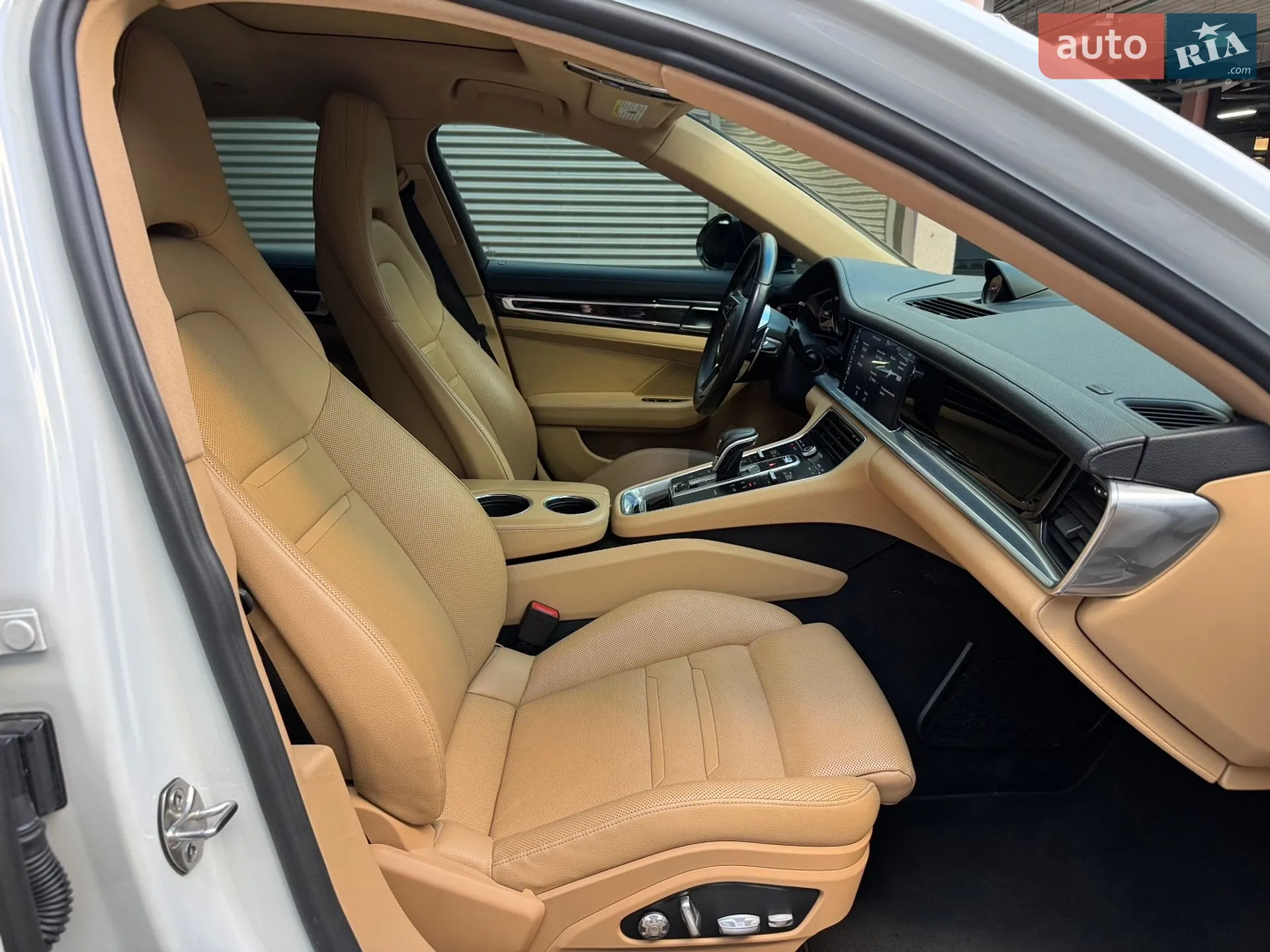 2017 Porsche Panamera - мініатюра 37