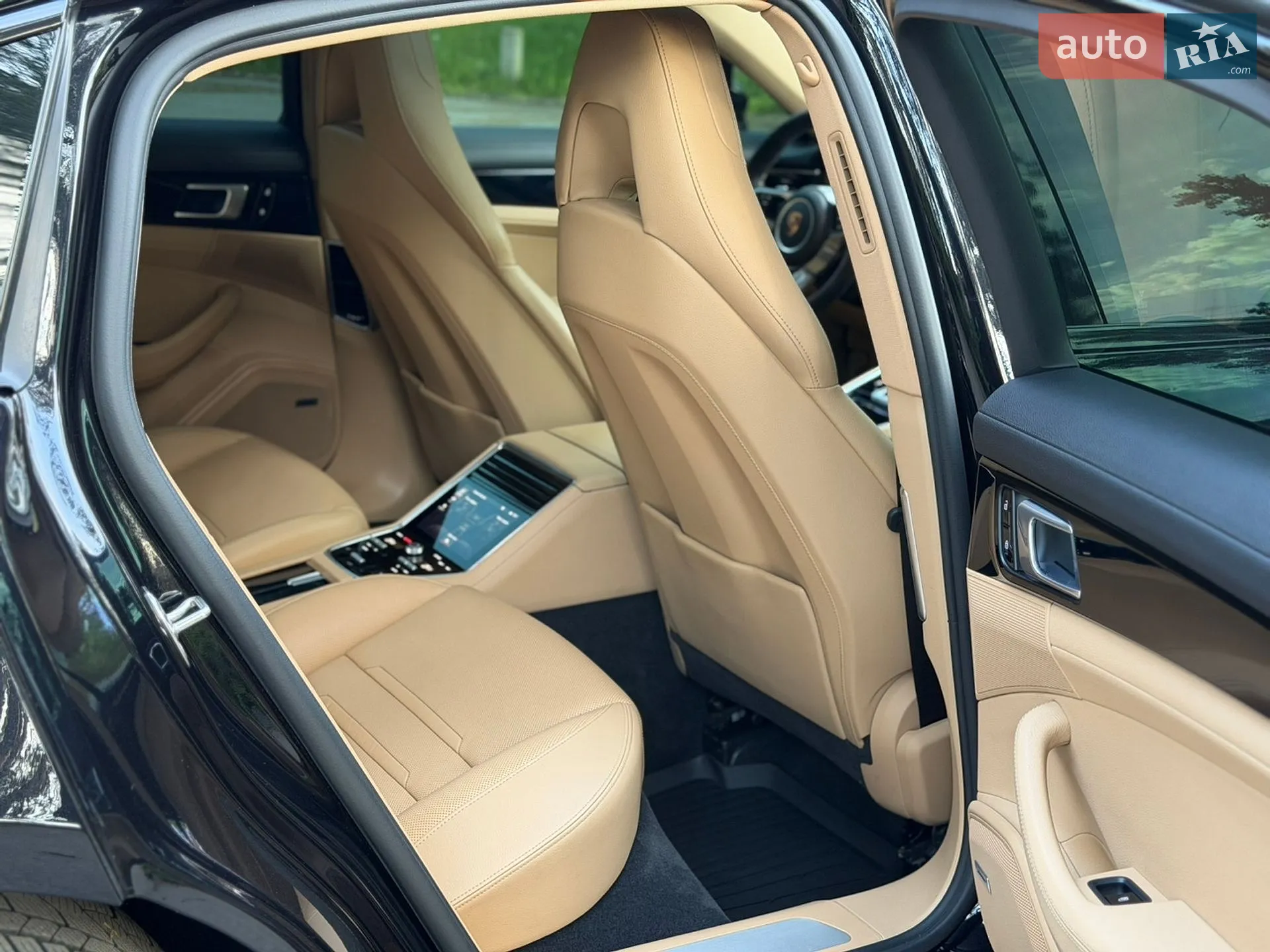 2018 Porsche Panamera - мініатюра 23