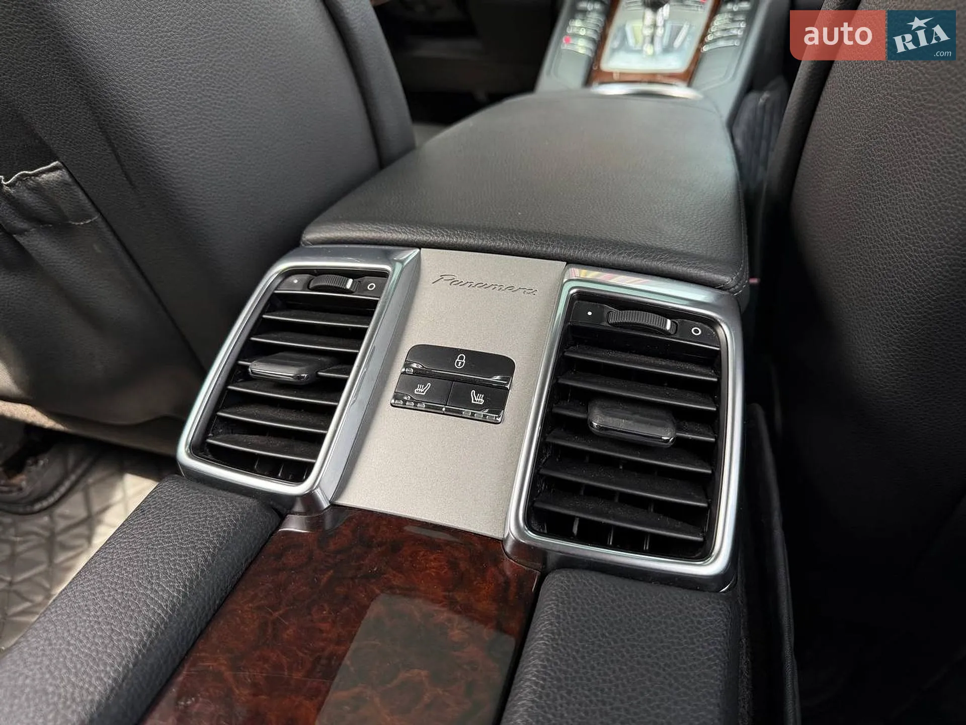 2013 Porsche Panamera - мініатюра 26
