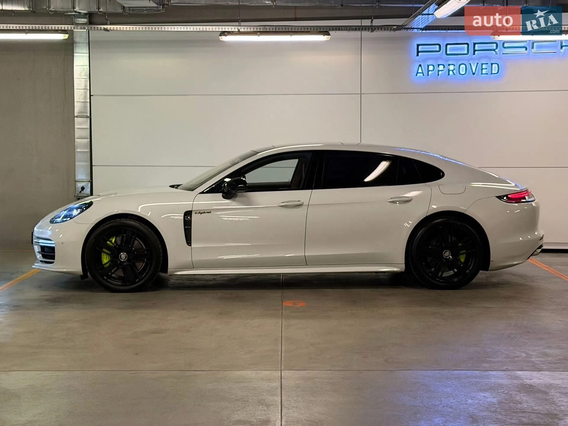 2021 Porsche Panamera - мініатюра 2