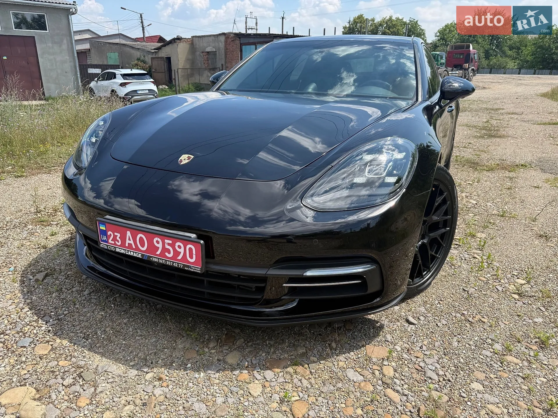 2017 Porsche Panamera - мініатюра 3