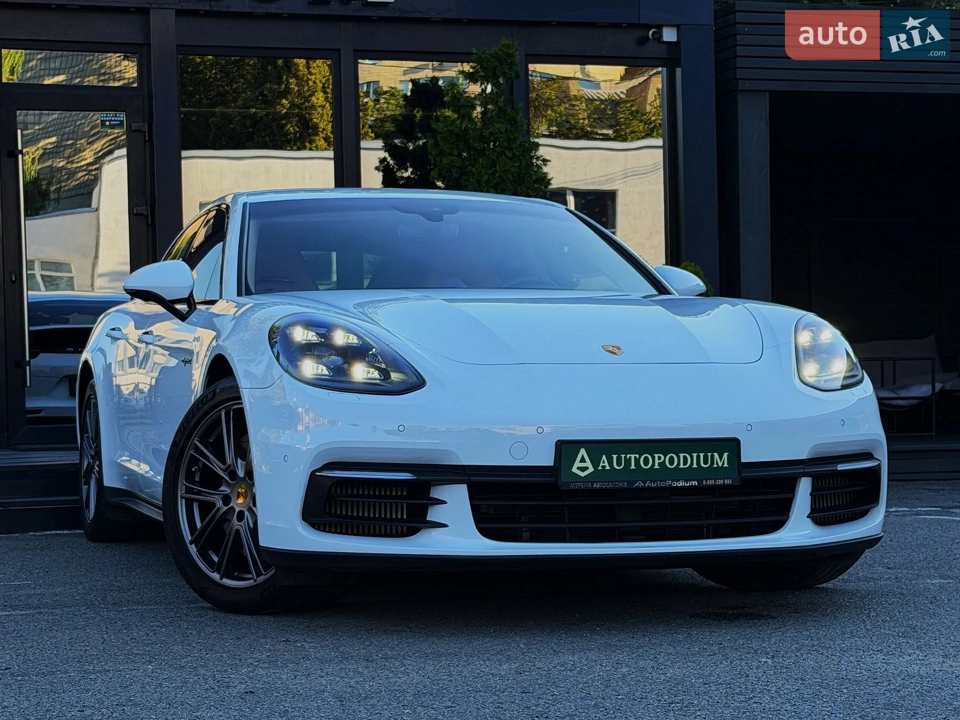 2019 Porsche Panamera - мініатюра 12