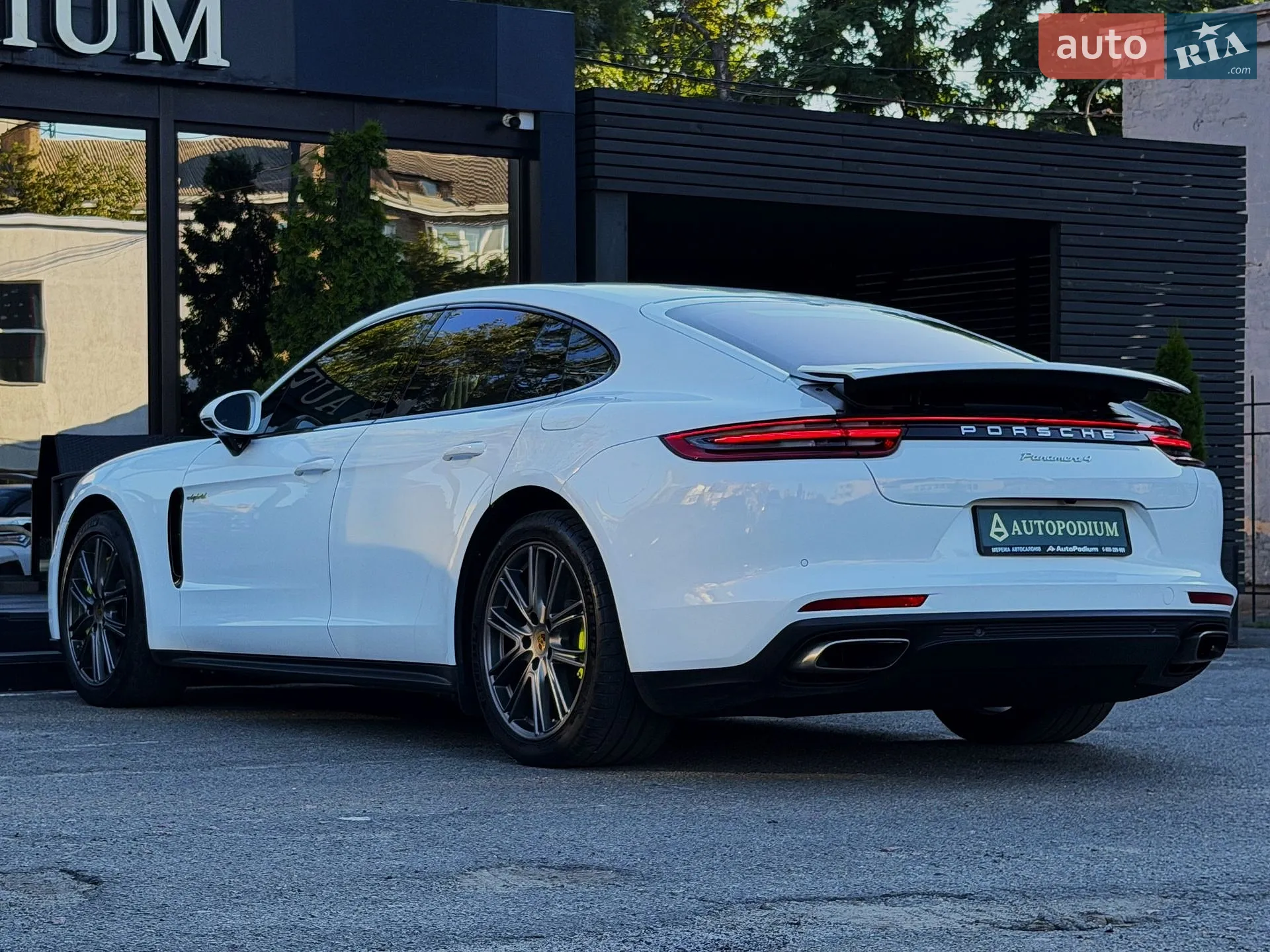 2019 Porsche Panamera - мініатюра 28