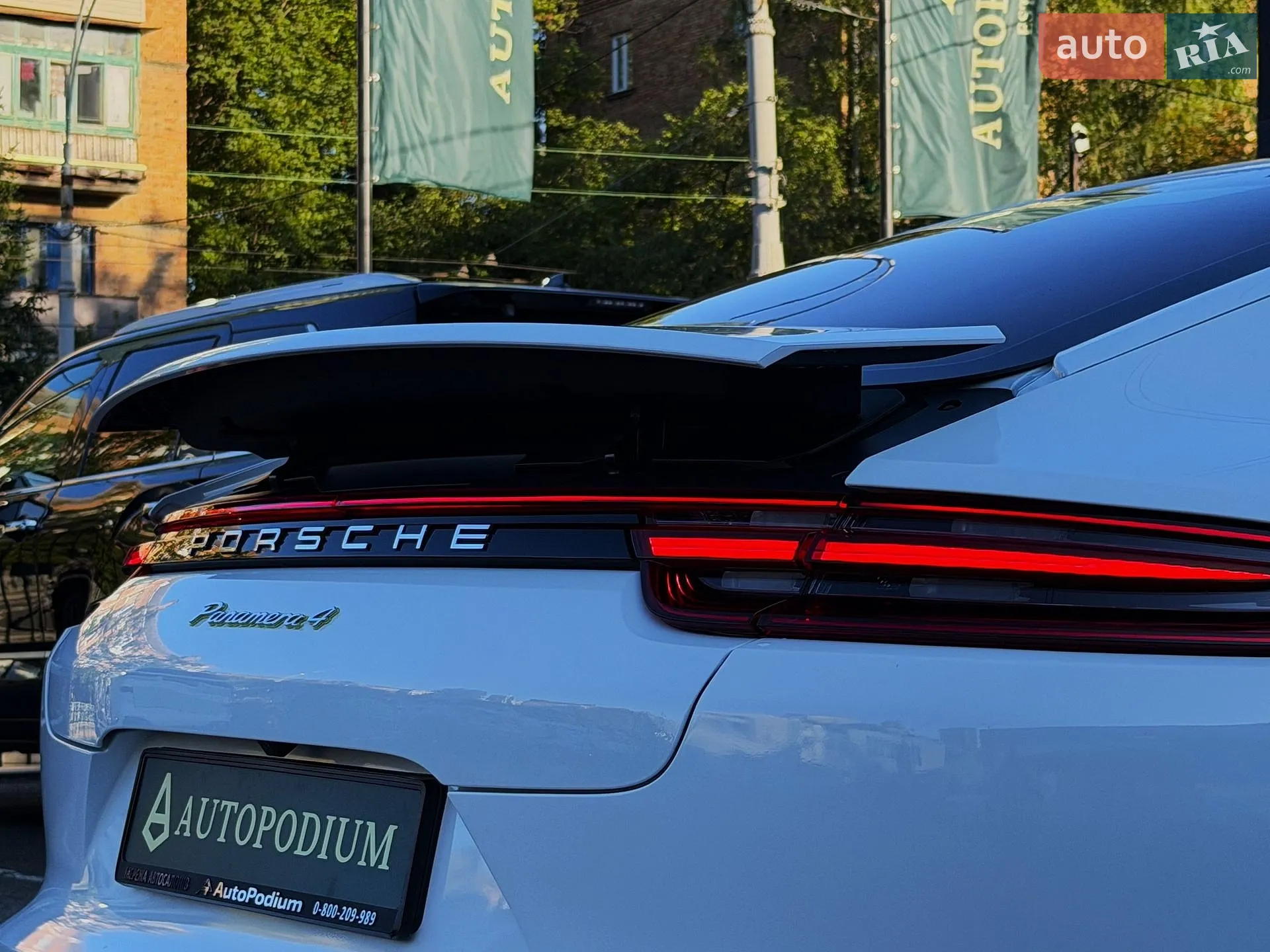 2019 Porsche Panamera - мініатюра 31