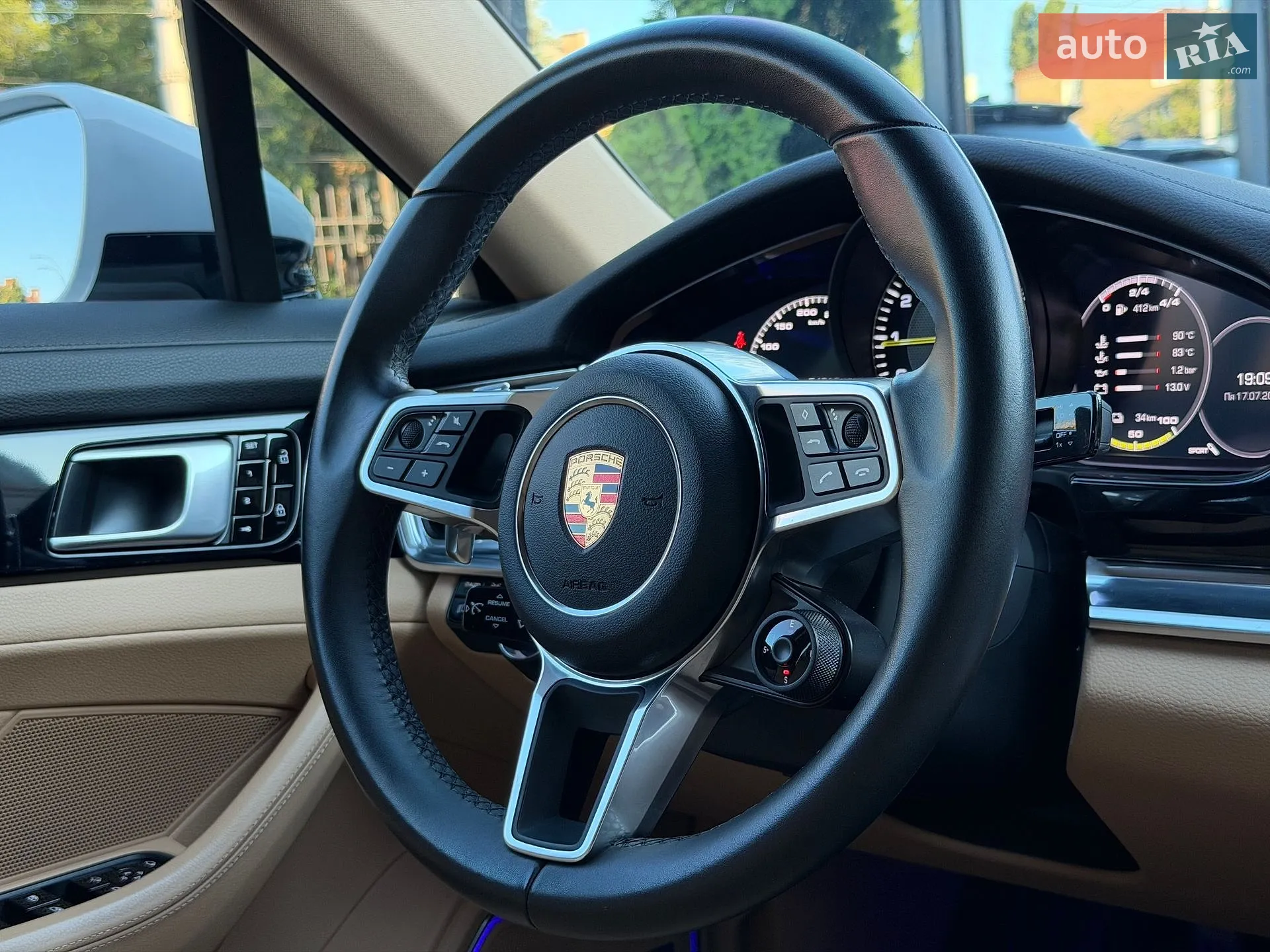 2019 Porsche Panamera - мініатюра 50