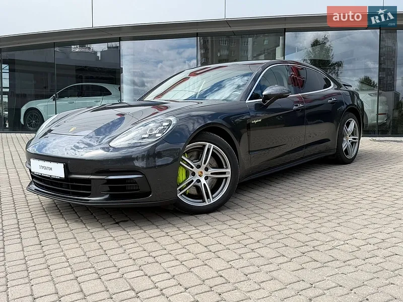 Porsche Panamera 2019