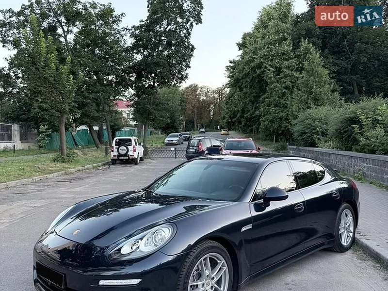 Porsche Panamera 2016