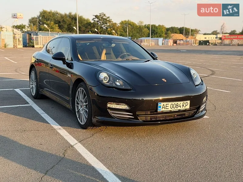 Porsche Panamera 2012