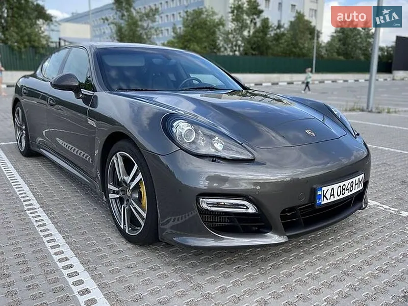 Porsche Panamera 2012