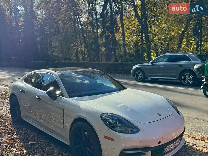 Porsche Panamera