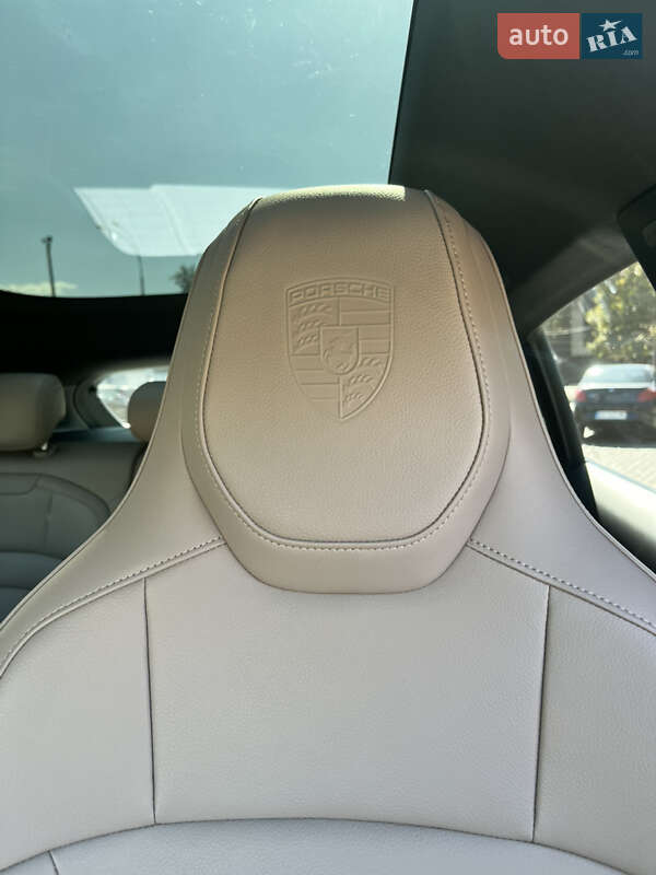 Универсал Porsche Taycan Cross Turismo 2023 в Харькове
