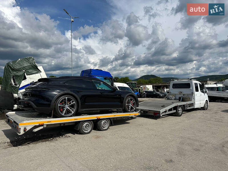 Универсал Porsche Taycan Cross Turismo 2021 в Киеве фото 14 Универсал Porsche Taycan Cross Turismo 2021 в Киеве