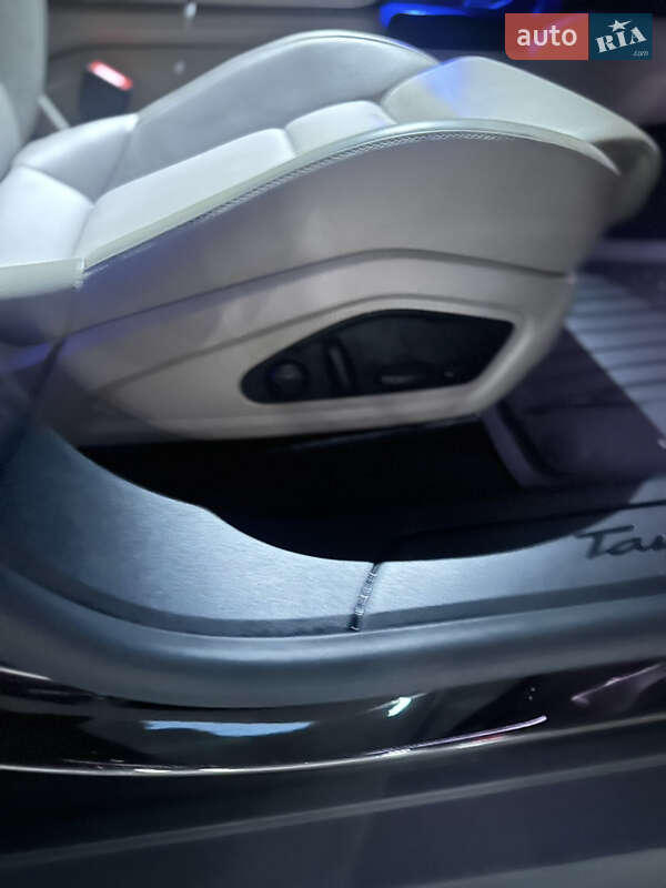 Универсал Porsche Taycan Cross Turismo 2022 в Львове фото 21 Универсал Porsche Taycan Cross Turismo 2022 в Львове