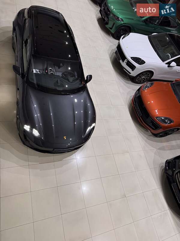 Універсал Porsche Taycan Cross Turismo 2022 в Одесі