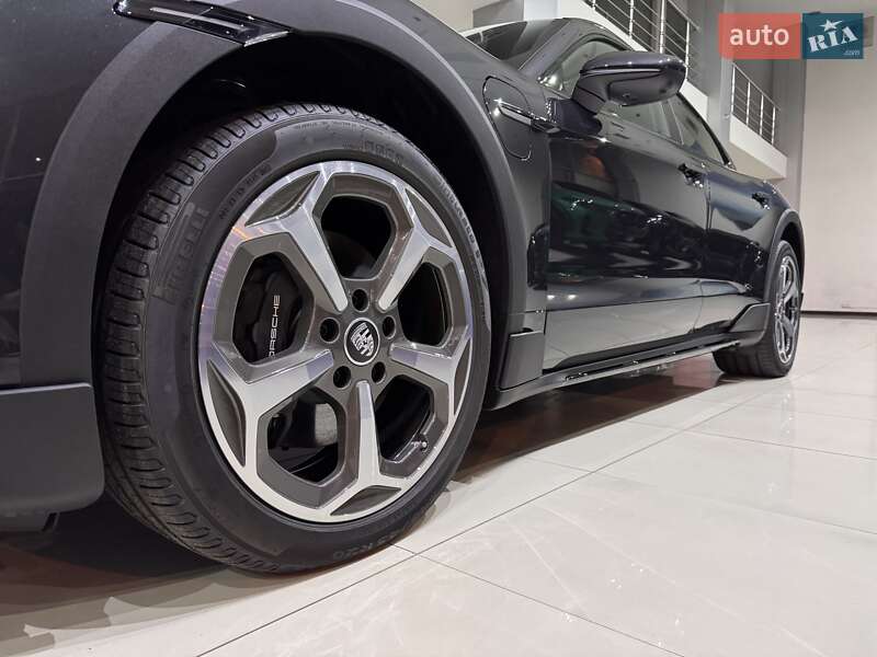 Універсал Porsche Taycan Cross Turismo 2022 в Одесі