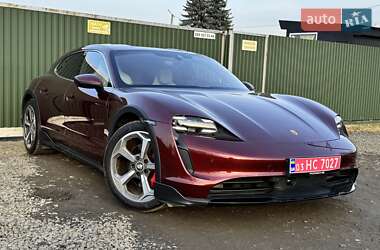 Универсал Porsche Taycan Cross Turismo 2021 в 