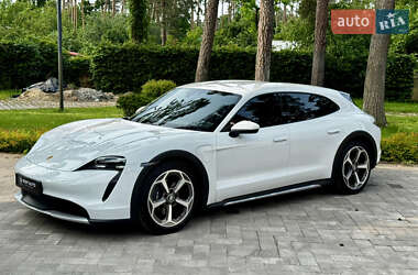 Универсал Porsche Taycan Cross Turismo 2021 в 