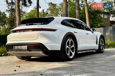Универсал Porsche Taycan Cross Turismo 2021 в 
