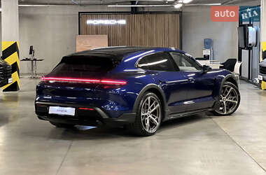 Универсал Porsche Taycan Cross Turismo 2022 в 