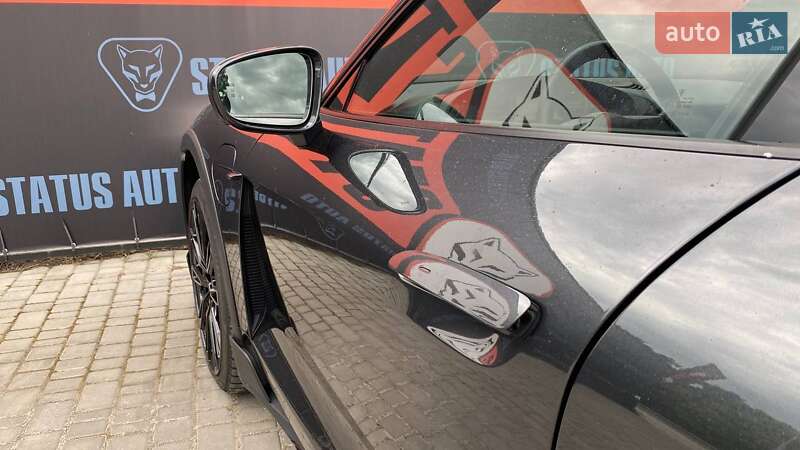 Седан Porsche Taycan Cross Turismo 2023 в Виннице