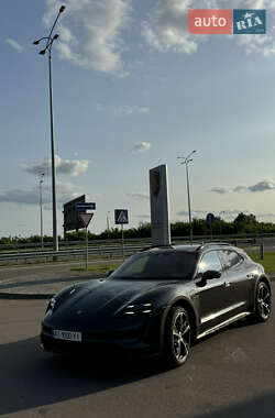 Универсал Porsche Taycan Cross Turismo 2021 в 