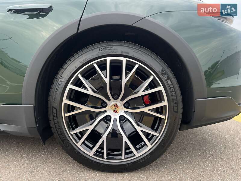 Універсал Porsche Taycan Cross Turismo 2024 в Києві