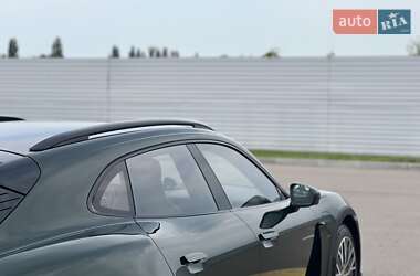 Универсал Porsche Taycan Cross Turismo 2024 в 