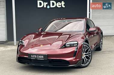 Универсал Porsche Taycan Cross Turismo 2021 в 