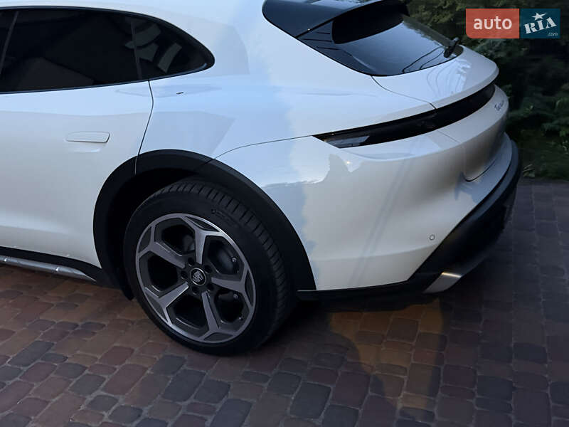 Универсал Porsche Taycan Cross Turismo 2021 в Житомире фото 4 Универсал Porsche Taycan Cross Turismo 2021 в Житомире