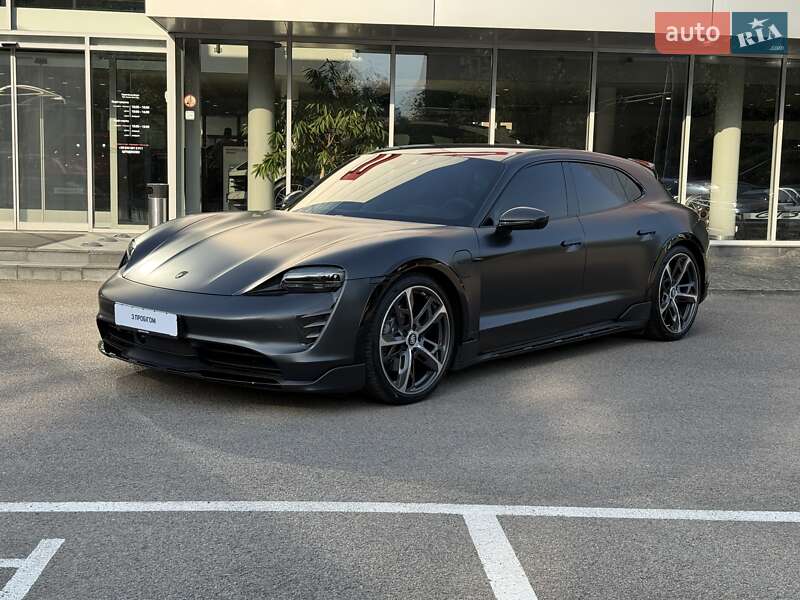 Porsche Taycan Cross Turismo 2022