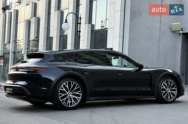 Универсал Porsche Taycan Cross Turismo 2023 в 