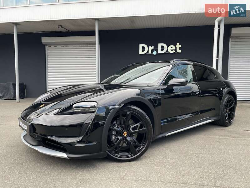 Універсал Porsche Taycan Cross Turismo 2023 в Києві фото 17 Універсал Porsche Taycan Cross Turismo 2023 в Києві