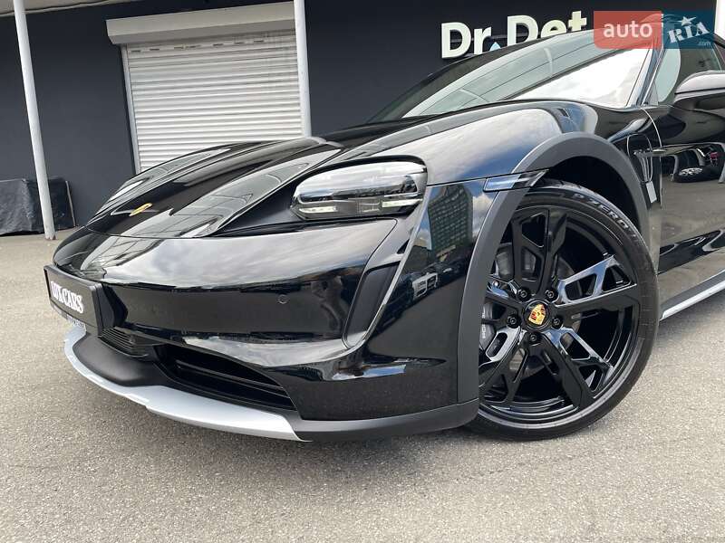 Універсал Porsche Taycan Cross Turismo 2023 в Києві фото 19 Універсал Porsche Taycan Cross Turismo 2023 в Києві
