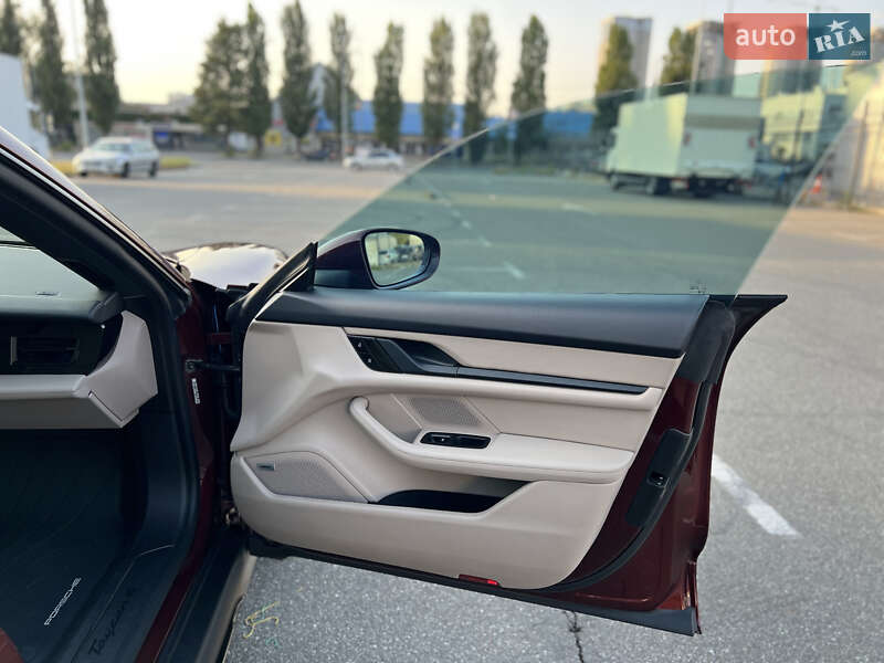 Універсал Porsche Taycan Cross Turismo 2021 в Києві