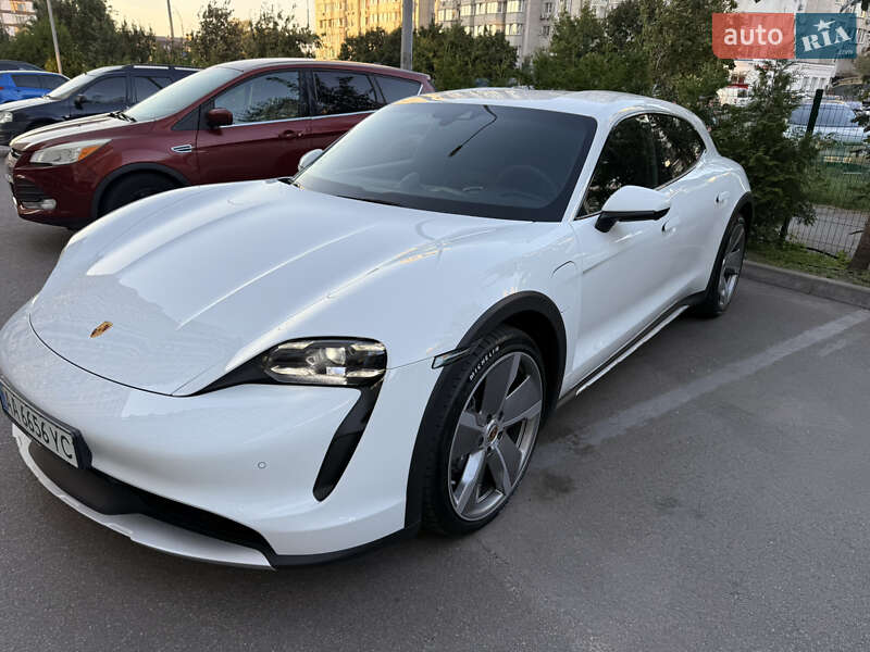 Универсал Porsche Taycan Cross Turismo 2021 в Киеве