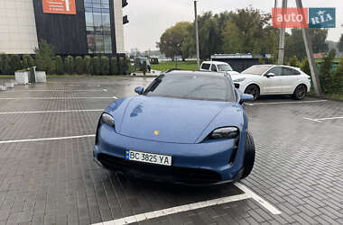 Универсал Porsche Taycan Cross Turismo 2023 в 