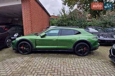 Универсал Porsche Taycan Cross Turismo 2022 в 