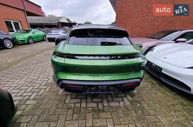 Универсал Porsche Taycan Cross Turismo 2022 в 