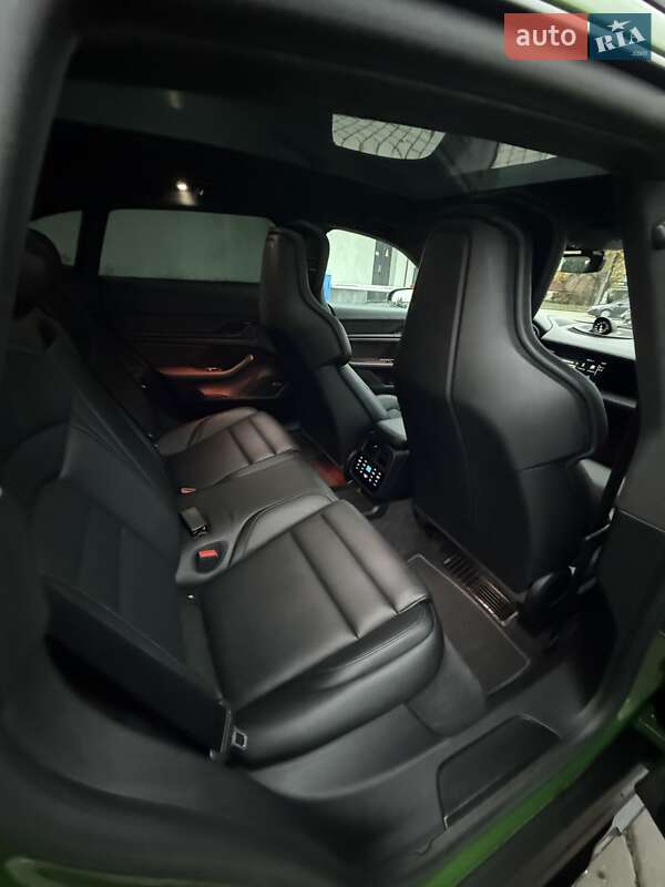 Универсал Porsche Taycan Cross Turismo 2022 в Луцке фото 18 Универсал Porsche Taycan Cross Turismo 2022 в Луцке