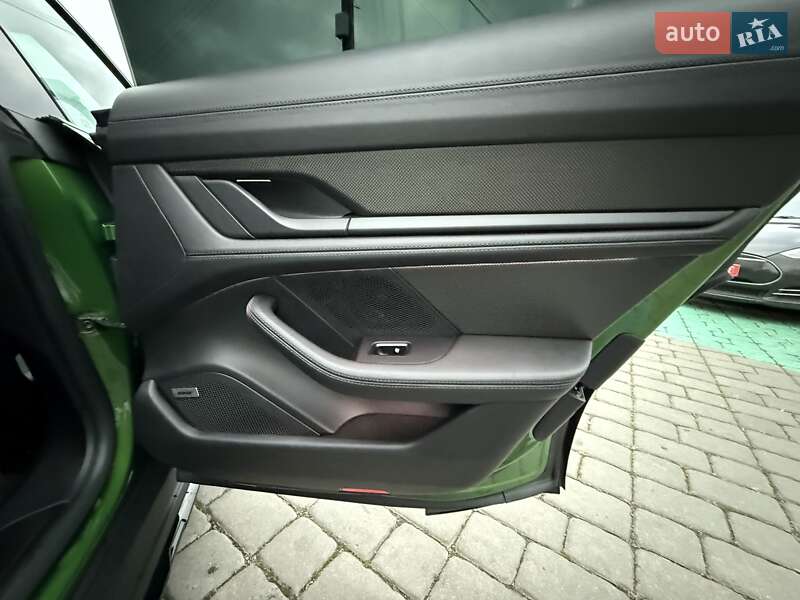 Универсал Porsche Taycan Cross Turismo 2022 в Луцке фото 20 Универсал Porsche Taycan Cross Turismo 2022 в Луцке