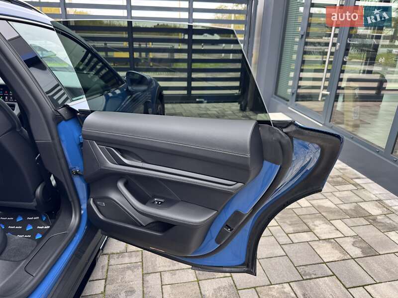 Универсал Porsche Taycan Cross Turismo 2023 в Ровно