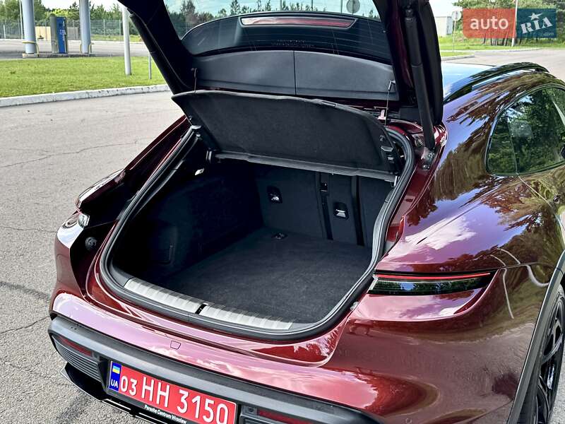 Універсал Porsche Taycan Cross Turismo 2021 в Києві