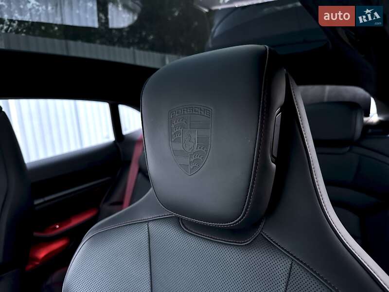 Універсал Porsche Taycan Cross Turismo 2021 в Києві