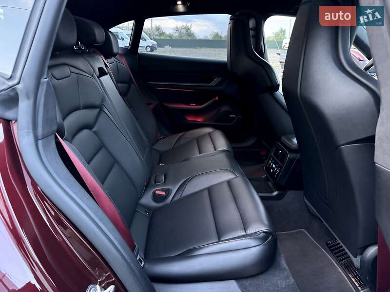 Універсал Porsche Taycan Cross Turismo 2021 в Києві