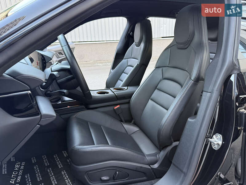 Універсал Porsche Taycan Cross Turismo 2023 в Києві
