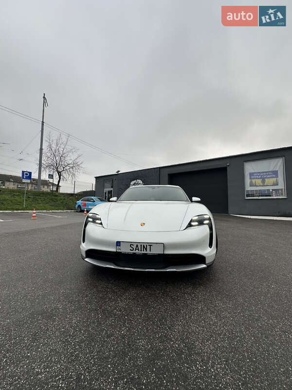 Универсал Porsche Taycan Cross Turismo 2021 в Киеве фото 31 Универсал Porsche Taycan Cross Turismo 2021 в Киеве