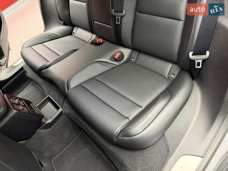 Універсал Porsche Taycan Cross Turismo 2023 в Києві