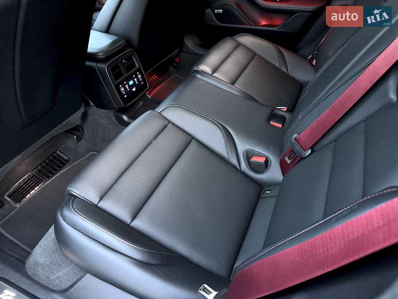 Універсал Porsche Taycan Cross Turismo 2021 в Ковелі фото 70 Універсал Porsche Taycan Cross Turismo 2021 в Ковелі