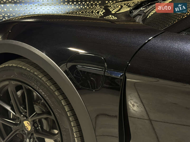 Универсал Porsche Taycan Cross Turismo 2021 в Луцке